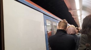 "Поезд следует до станции Москва?!" Электропоезд 81-765/766/767 "Москва" на станции Савёловская БКЛ