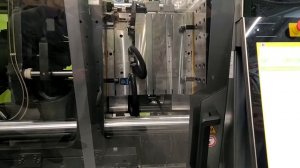 Изготовление пластиковых деталей на производстве НПО Starline