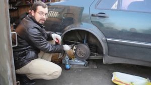 Сааб 9000: установка нового суппорта и как прокачать тормоза