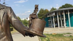 Парк 850-летия Москвы. Памятник Хансу Кристиану Андерсену. Район Марьино. Москва. 26.08.22г.