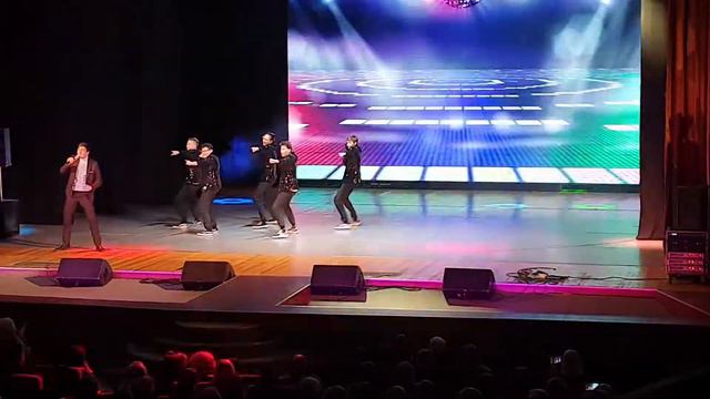 19.01.20 белые розы, желтые тюльпаны смотреть онлайн