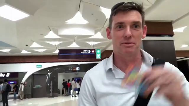 Doha Metro Red Line Underground South - David Moore's first journey смотреть онлайн