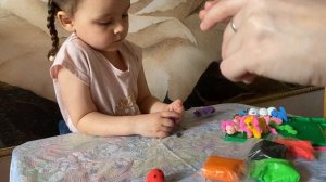 Лепим фрукты из пластилина