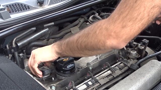 How to Replace 1.8T Sparkplugs (Mk1 Audi TT, Audi S3, VW Golf GTI, Seat Leon Cupra) смотреть онлайн
