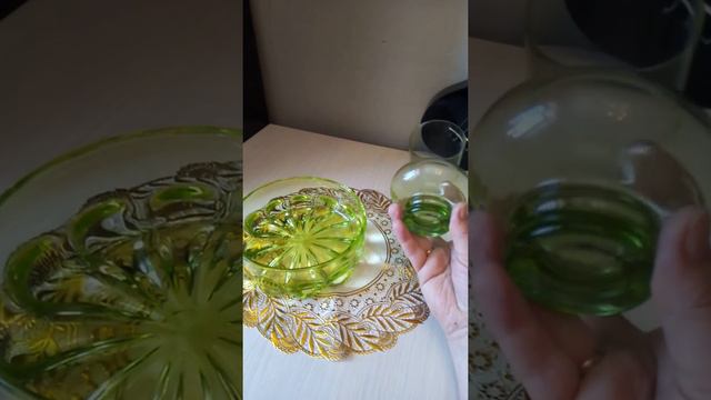 Винтажное стекло цвета весенней зелени