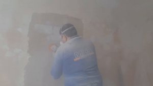 Шлифуем стены черепашкой #алмазнаячашка #шлифуемстену