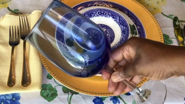 Chinoiserie Blue ,White And Yellow Tablescape Italian Inspired смотреть онлайн