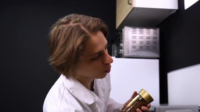 Заварится ли в сухой воде чайный пакетик? смотреть онлайн