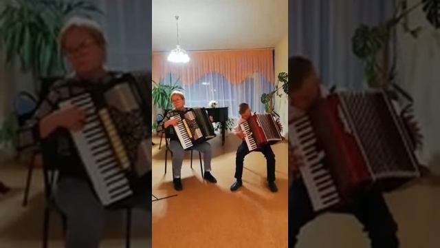 Ю. Шишаков "Песенка", исполняют преподаватель Ибрагимова Антонина Владимировна и Самсонов Дмитрий смотреть онлайн