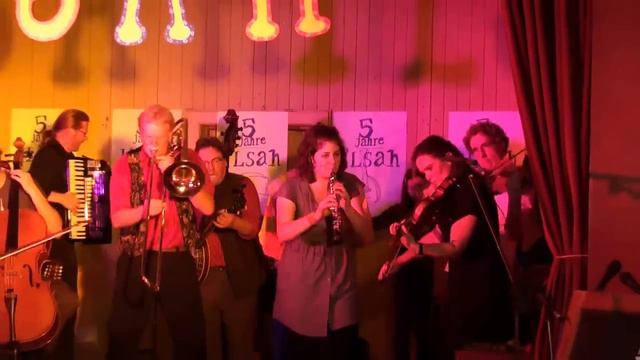 Urner Tanzlied смотреть онлайн