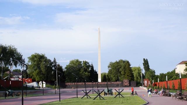 "Помните"- автор Роберт Рождественский.  Читает Иван Сердюк   #годпамятииславы