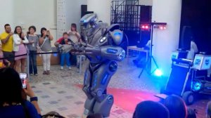 Робот Титан в Москве