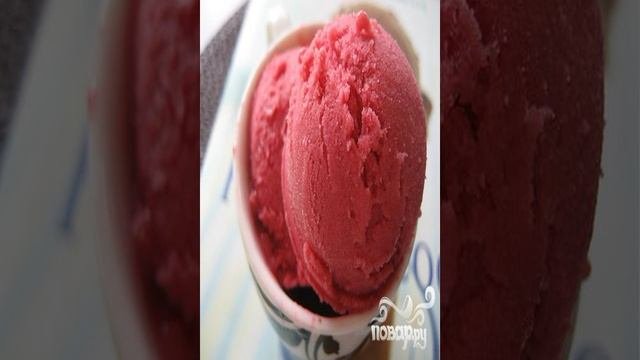Витаминный напиток из малины и лайма