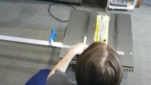 Пильный станок Ryobi RTS1800-G - пиление профиля