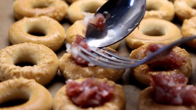 СДЕЛАЛ ИЗ БУБЛИКОВ БЕЛЯШИ. Не думал, что получится так Вкусно! Чебупели.