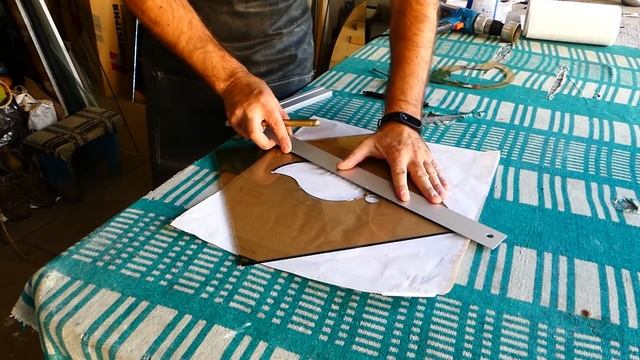 Загогулина из стекла.Стеклянный элемент для люстры , процесс изготовления. смотреть онлайн