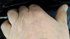 Не закрывался багажник приора.