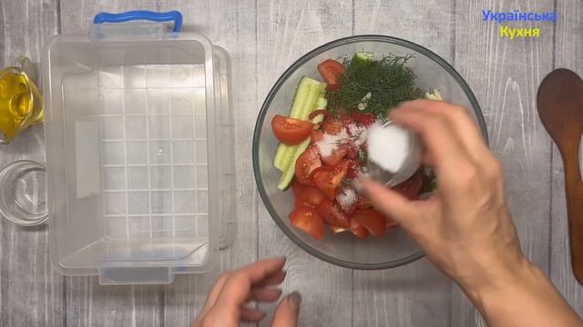 Малосольні огірки з помідорами/Дуже простий та смачний рецепт нашвидкуруч закуски з огірків смотреть онлайн