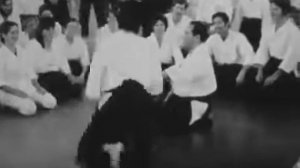 Сэнсэй Коичи Тохэй. Демонстрация 1975 года. Кокю доса