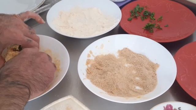 КОТЛЕТЫ ПО КИЕВСКИ#котлетыпокиевски#готовлюдомаготовлювкусно#бакинецвевропе