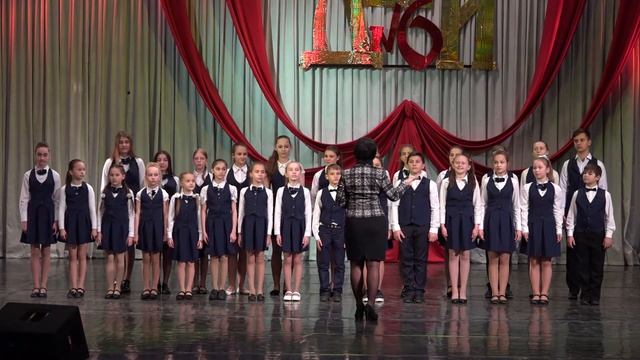 муз. Шайдуловой. сл. Дубровина "Наша Родина", исп. хор ДШИ №6 г.Майкопа смотреть онлайн