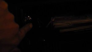 дополнительное освещение салона автомобиля.