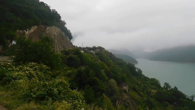 Грузия, Жинвальское водохранилище.
