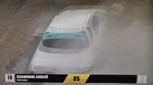 GTR32 vs Mark 2 drag-race crash