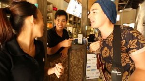 Китайские девушки - скромные штучки! Китайские девушки - они такие!