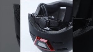 Защитный шлем для скутера, самоката, велосипеда. с предупредительным и сигнальным светом.