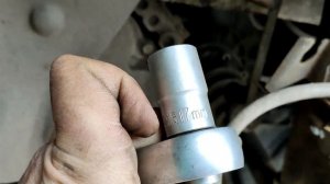 Замена передних амортизационных стоек и пружин Mercedes Vito 638