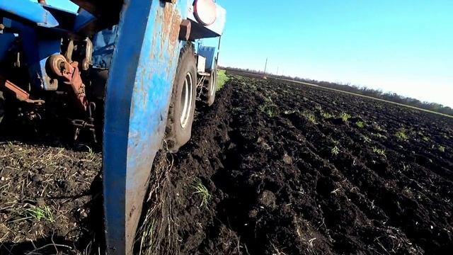 погрузка жома и безотвальная обработка почвы плугом пску 5