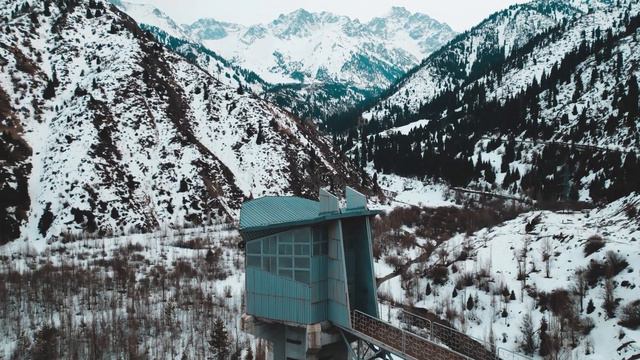 Съемка дроном в горах МЕДЕУ