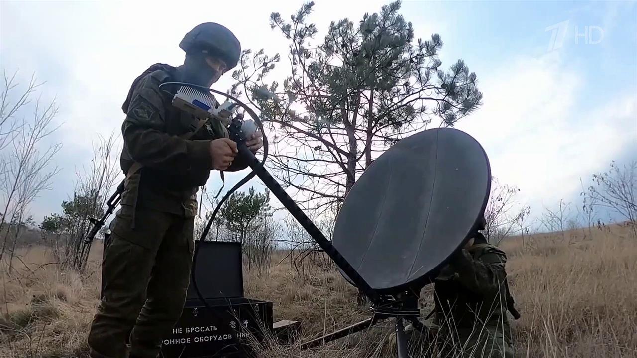 Российские военные связисты оснащены самой современной аппаратурой и комплексами