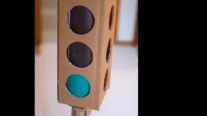 Как сделать СВЕТОФОР и ДОРОЖНЫЕ ЗНАКИ из картона How to make traffic LIGHTS and ROAD SIGNS
