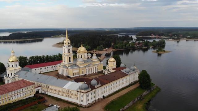 Между сушей и водой: Нилова пустынь смотреть онлайн