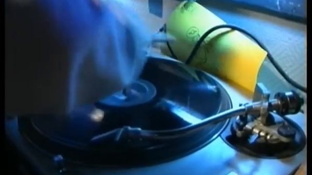 Белое-Чёрное. Эй парень (Жу-Жу) смотреть онлайн