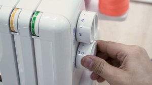 Самый Лучший Бытовой Оверлок ELNA 664