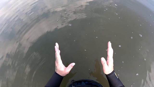 СПАСАТЕЛИ НЕ ПРЕДУПРЕДИЛИ ЧТО ОН НА БЕРЕГУ. ПОИСК ЗОЛОТА НА ПЛЯЖЕ С ГАРРЕТТ АТ МАКС. смотреть онлайн