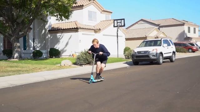 LEARNING 20 EASY SCOOTER TRICKS IN 10 MINUTES *TRICKS FOR BEGINNERS* смотреть онлайн