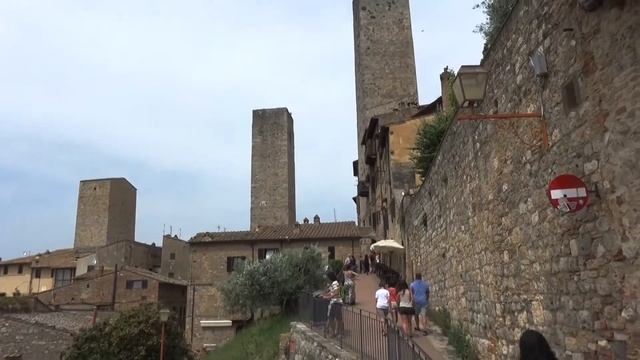 Поездка в Сан-Джиминьяно, Монтальчино смотреть онлайн