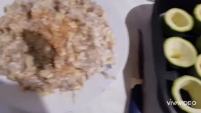 Кабачки с фаршем.