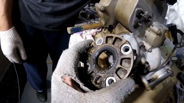 STELS GUEPARD 650,800 замена масла в коробке+замена сальника хвостовика смотреть онлайн