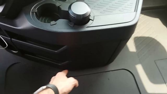 Prezentarea Cabinei Mercedes Actros Euro 6 din 2019: Confort și Tehnologie pentru Șoferii de Camion смотреть онлайн