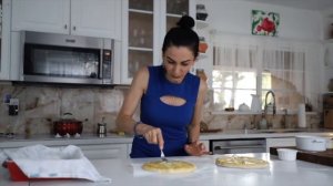 Армянский Хлеб Пурник - Лепёшки с Сыром - Армянская Кухня - Эгине - Heghineh Cooking Show in Russia