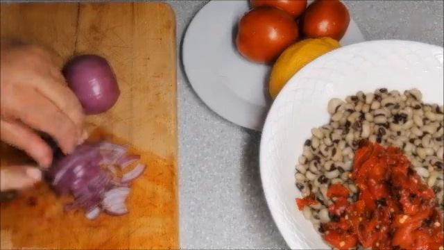 Греческая кухня ?? Салата МавромАтика (салат из фасоли "чёрный глаз")