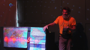 Путешественник Антон Кротов посетил Петрозаводск и рассказал о хитростях автостопа