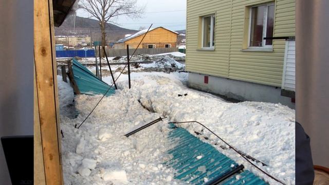 Нужны ли снегозадержатели? смотреть онлайн