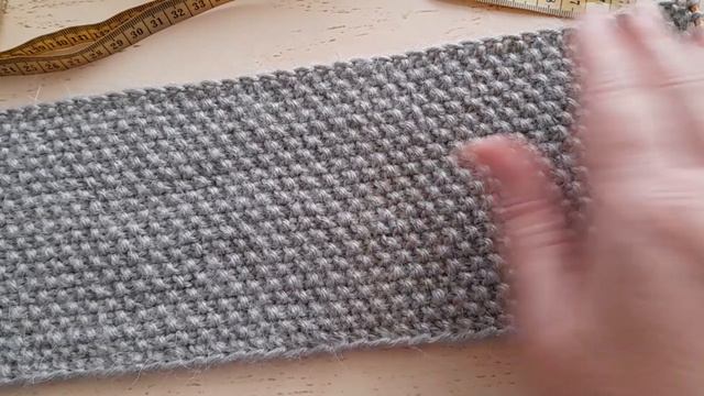 Вяжем симпатичную повязочку  на голову