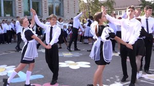 Танец 11 классников. 1 школа. Эртиль